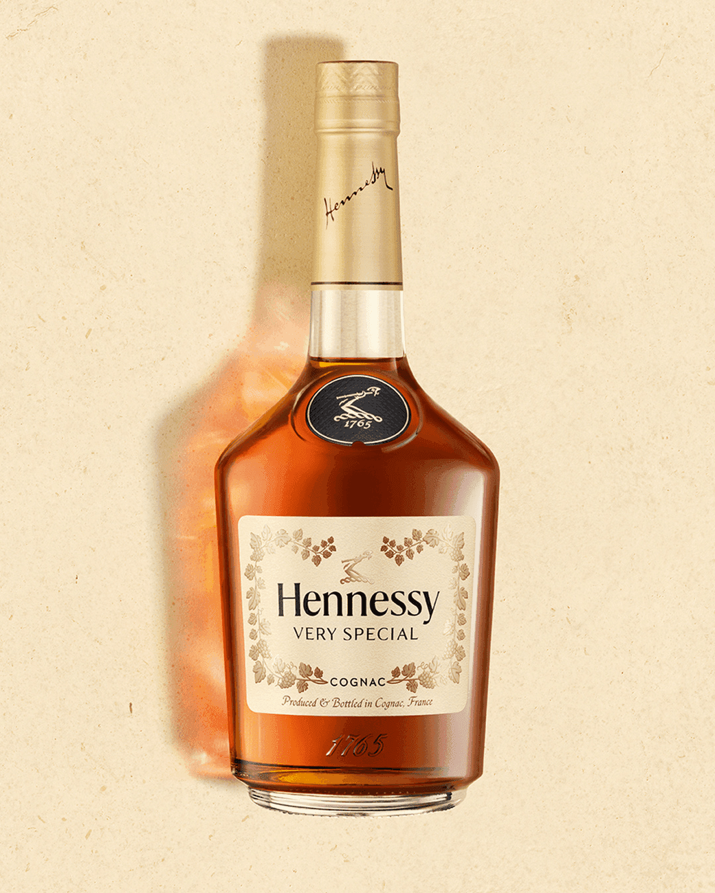 Koniak Hennessy X.O w karafce i opakowaniu